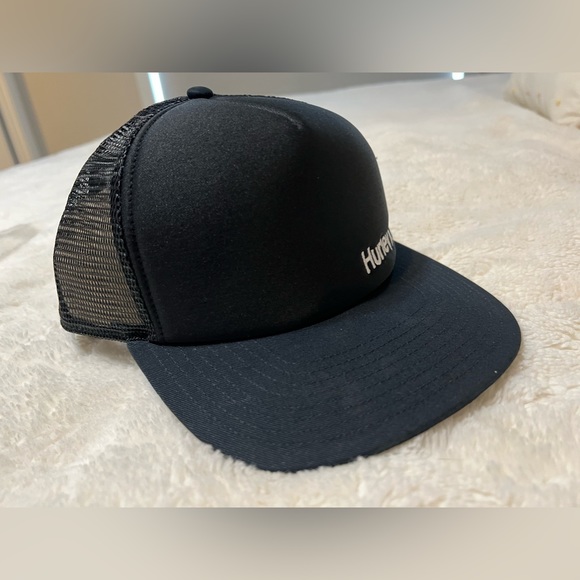 Hurley black trucker hat. New with tags - Picture 8 of 11